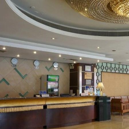 Yingfeng Hotel Dongguan  Exterior photo