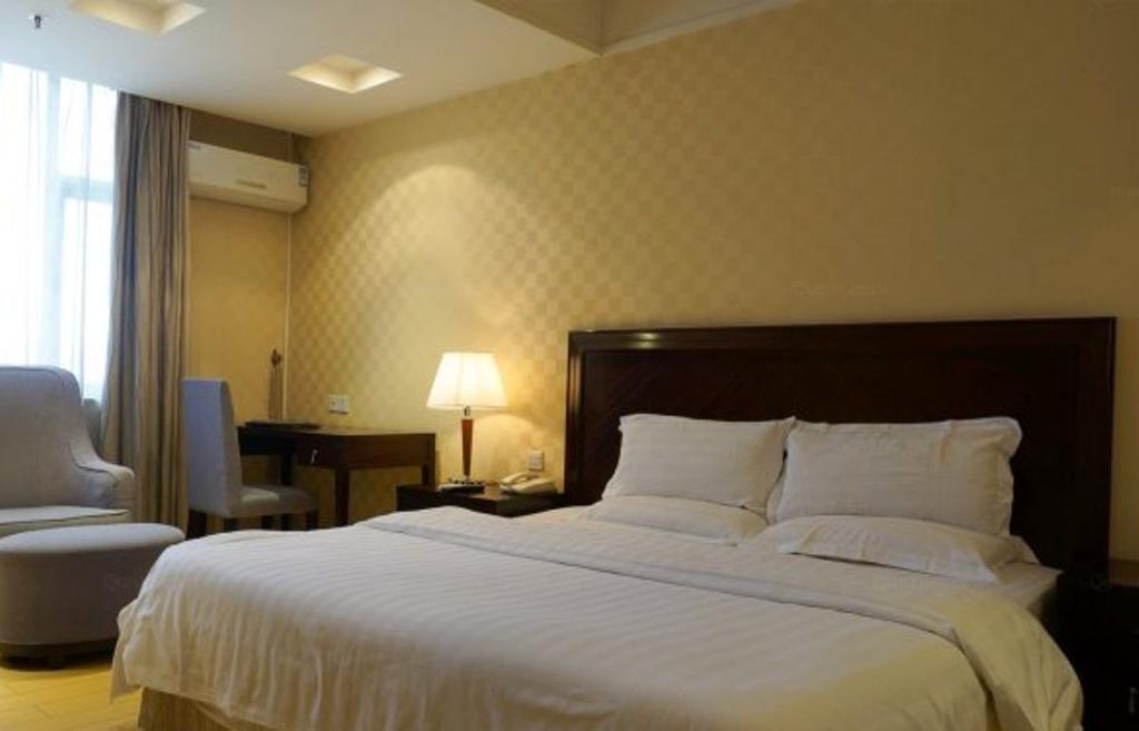 Yingfeng Hotel Dongguan  Room photo